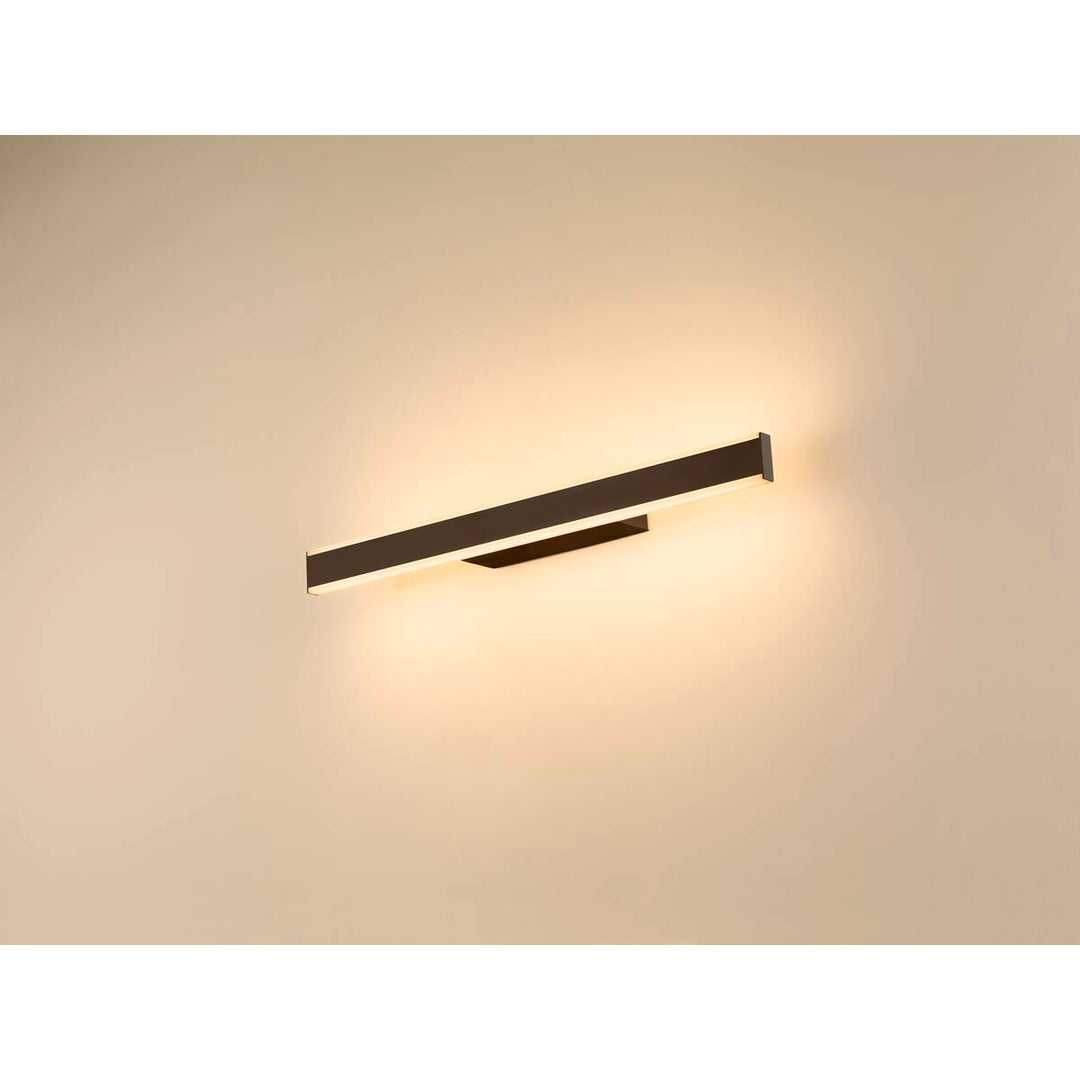 One Linear vegglampe opp/ned lys 52,2 cm 14W 2700/3000 Kelvin IP44 - Dimbar-Baderomsbelysning vegglamper-Slv-Svart-slv-1008084-Lightup.no