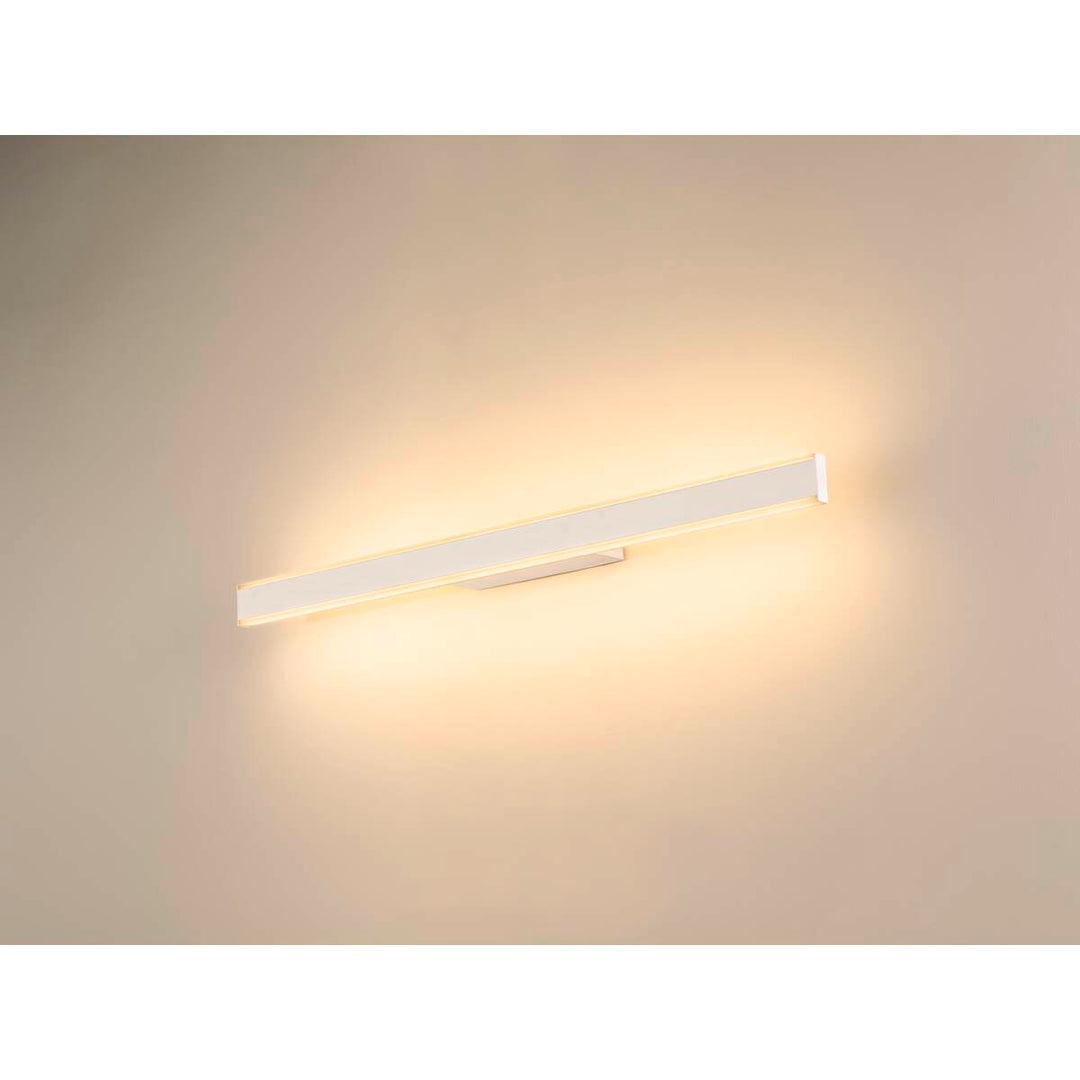 One Linear vegglampe opp/ned lys 70,5 cm 20W 2700/3000 Kelvin IP44 - Dimbar-Baderomsbelysning vegglamper-Slv-Svart-slv-1008081-Lightup.no