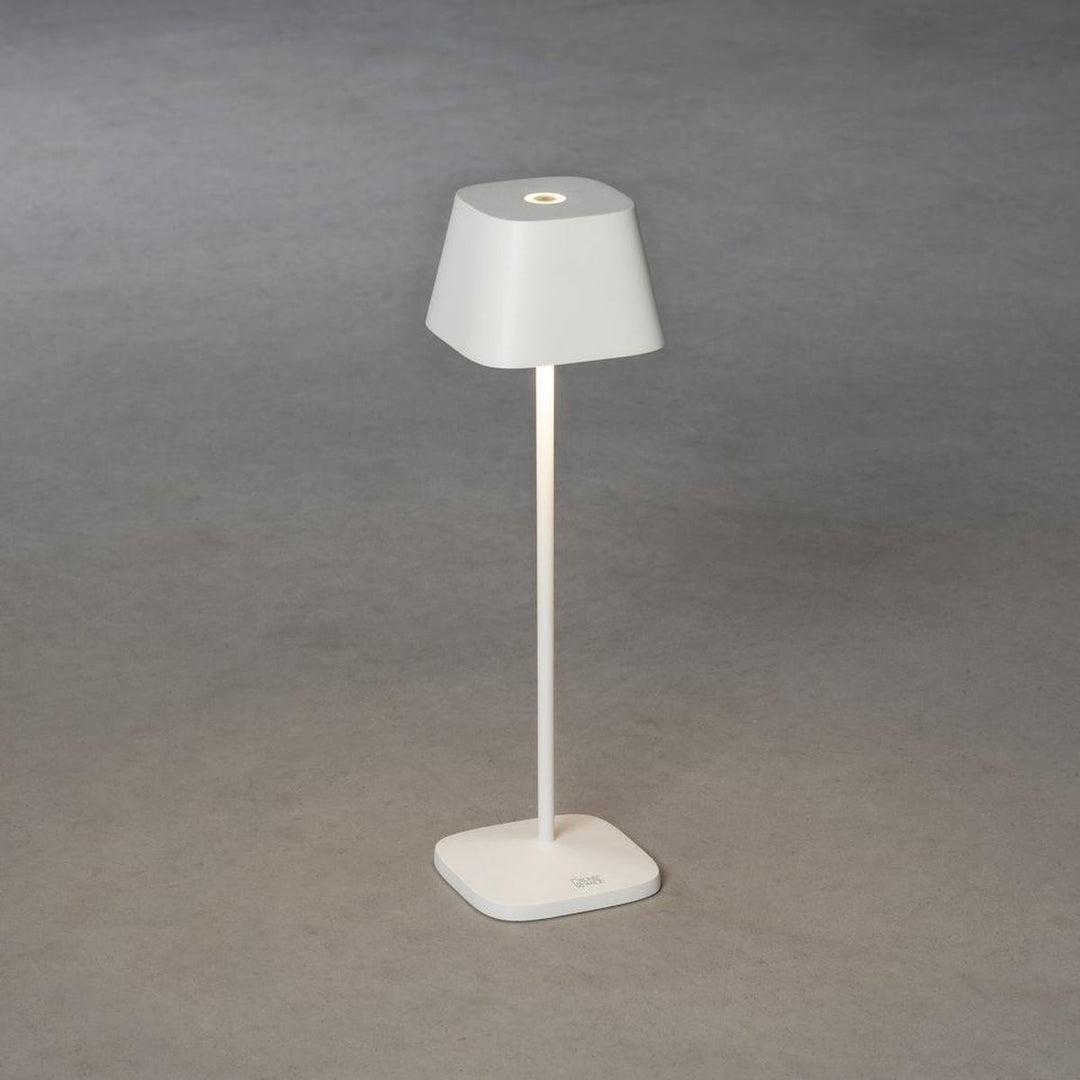 Capri bordlampe oppladbar utendørs IP54 - Hvit-Utebelysning Hagebelysning-Konstsmide-Hvit-7814-250-Lightup.no