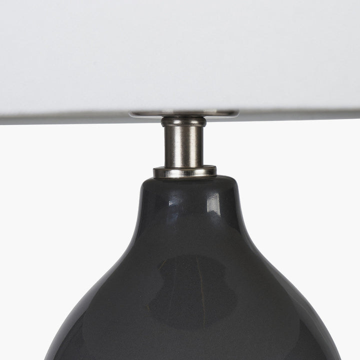 Gatsby bordlampe 63,5 cm - Svart/Hvit/Messingfarget-Bordlamper-Pacific Lifestyle-Svart / Hvit-30-938-C-Lightup.no