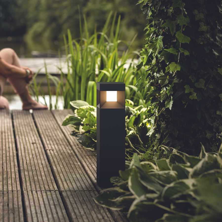 Philips myGarden Parterre LED pullert mini, Svart-Utebelysning pullert-Philips-Svart-915005378101-Lightup.no